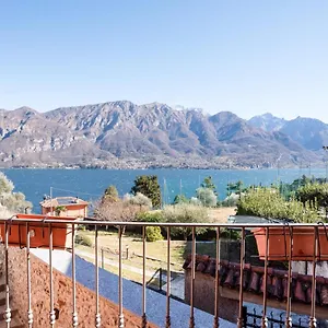 View With Private Parking Apartment