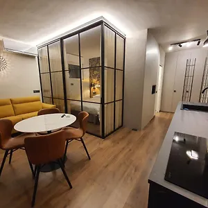 Porta Romana Gold Apartment