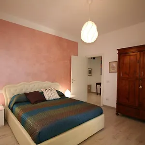 Apartment The Old Laundry, Lucca